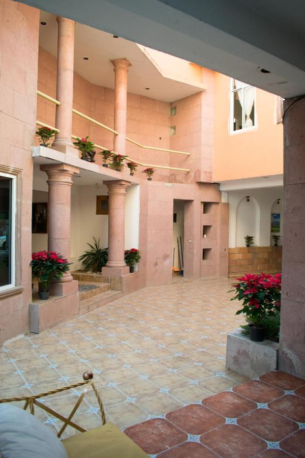 Hotel Alameda Maravatío Eksteriør bilde